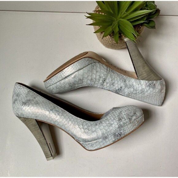 DKNY Coletta Silver Metallic Platform Heels Snakeskin Leather NWOB Size 9 - Picture 6 of 13